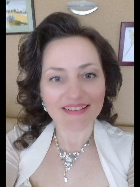 Natalia / Réf. 9805 / Adhérente Agence Amélie