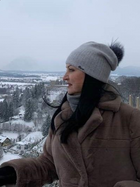 Marina (Autriche) / Réf. 9843 / Adhérente Agence Amélie