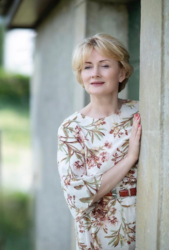 Photo de Svetlana (Genève) / Réf. 9910 / Agence Amélie