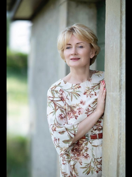 Svetlana (Genève) / Réf. 9910 / Adhérente Agence Amélie