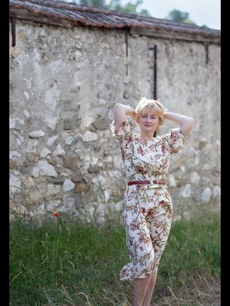 Svetlana (Genève) / Réf. 9910 / Adhérente Agence Amélie