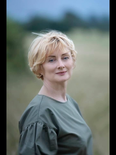 Svetlana (Genève) / Réf. 9910 / Adhérente Agence Amélie