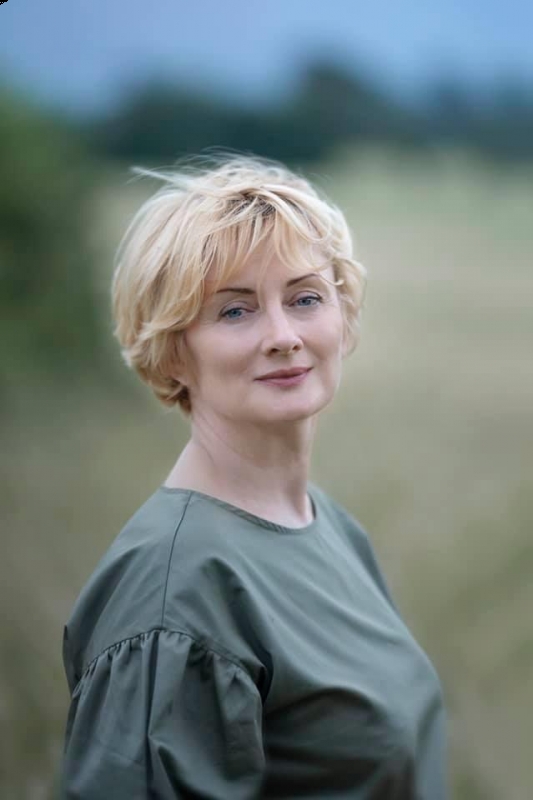 Photo de Svetlana (Genève) / Réf. 9910 / Agence Amélie