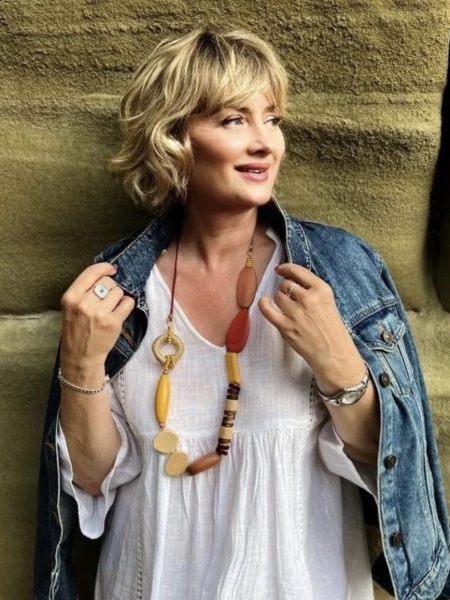 Svetlana (Genève) / Réf. 9910 / Adhérente Agence Amélie