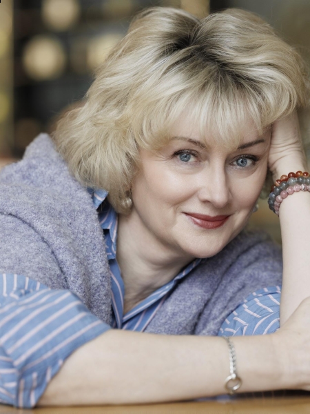 Svetlana (Genève) / Réf. 9910 / Adhérente Agence Amélie