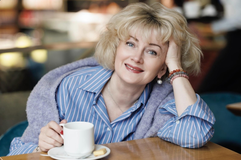 Photo de Svetlana (Genève) / Réf. 9910 / Agence Amélie