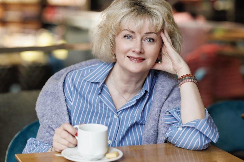 Photo de Svetlana (Genève) / Réf. 9910 / Agence Amélie