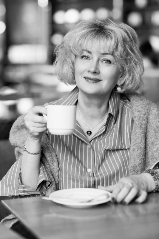 Photo de Svetlana (Genève) / Réf. 9910 / Agence Amélie