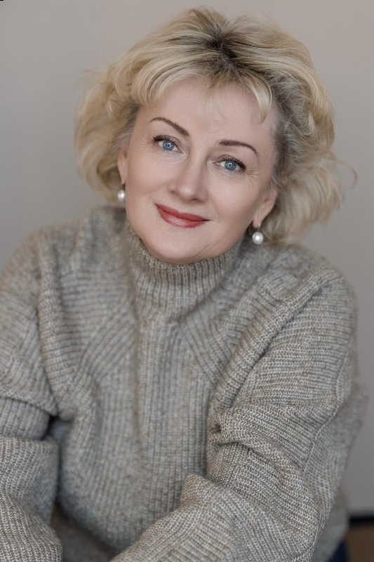 Photo de Svetlana (Genève) / Réf. 9910 / Agence Amélie