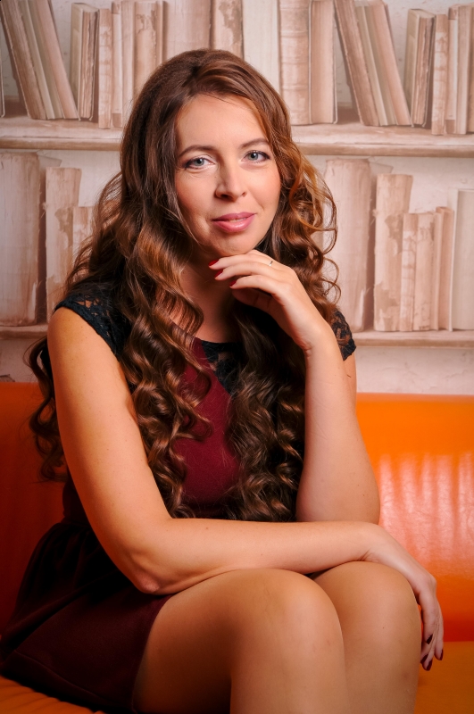 Photo de Nadezhda (souvent en Espagne) / Réf. 9917 / Agence Amélie