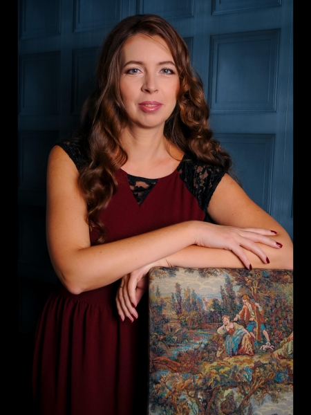 Nadezhda (souvent en Espagne) / Réf. 9917 / Adhérente Agence Amélie