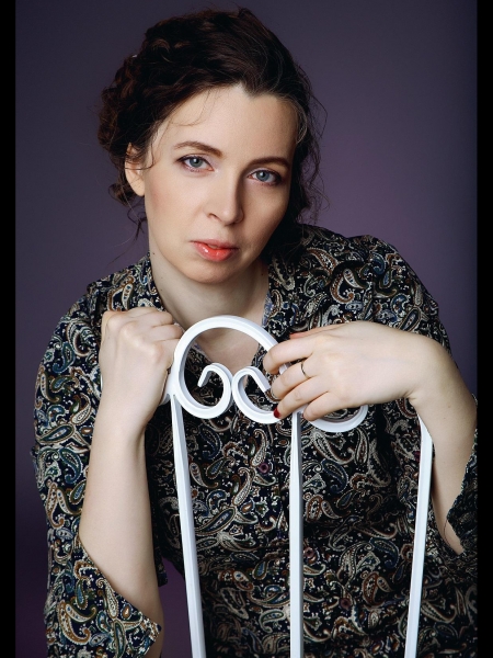 Nadezhda (souvent en Espagne) / Réf. 9917 / Adhérente Agence Amélie