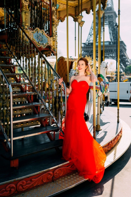 Photo de Anastassia / Réf. 9930 / Agence Amélie