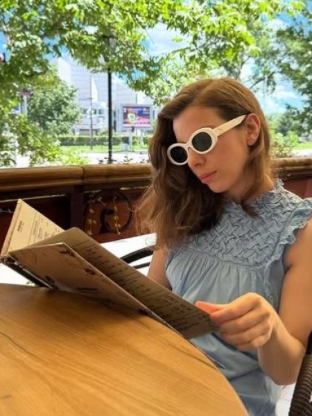 Anastassia / Réf. 9930 / Adhérente Agence Amélie