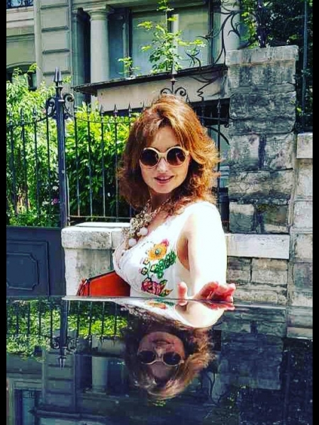 Tatiana (Genève) / Réf. 9982 / Adhérente Agence Amélie